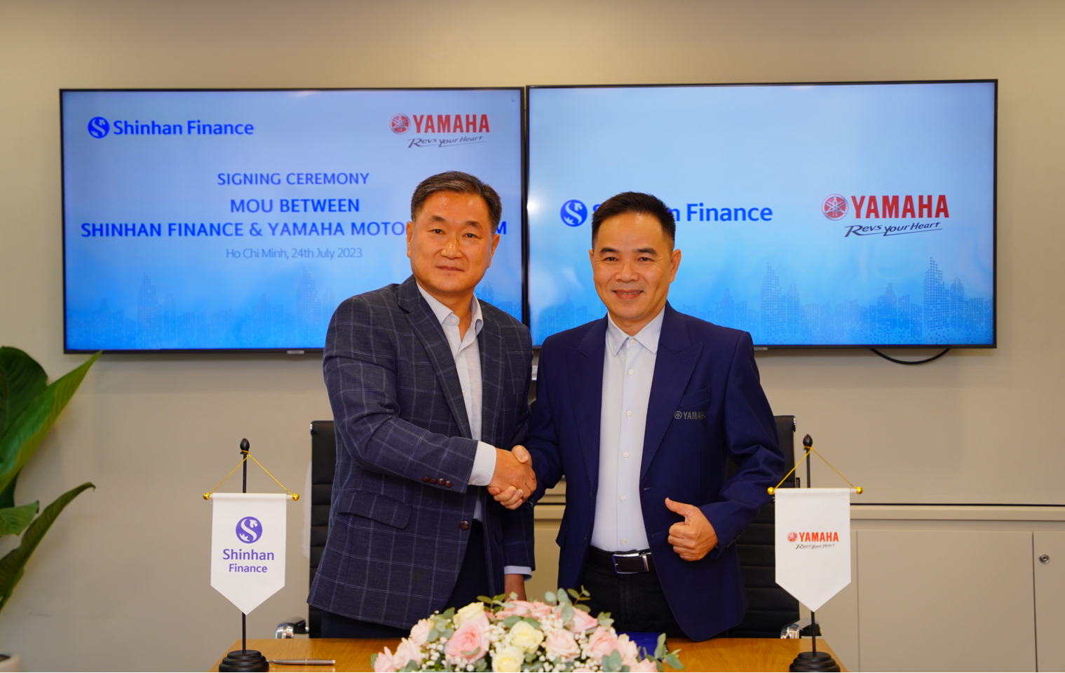 Shinhan Finance và Yamaha Motor Việt Nam ký kết hợp tác triển khai sản phẩm vay tiêu dùng trả góp tại 417 cửa hàng, đại lý Yamaha trên toàn quốc